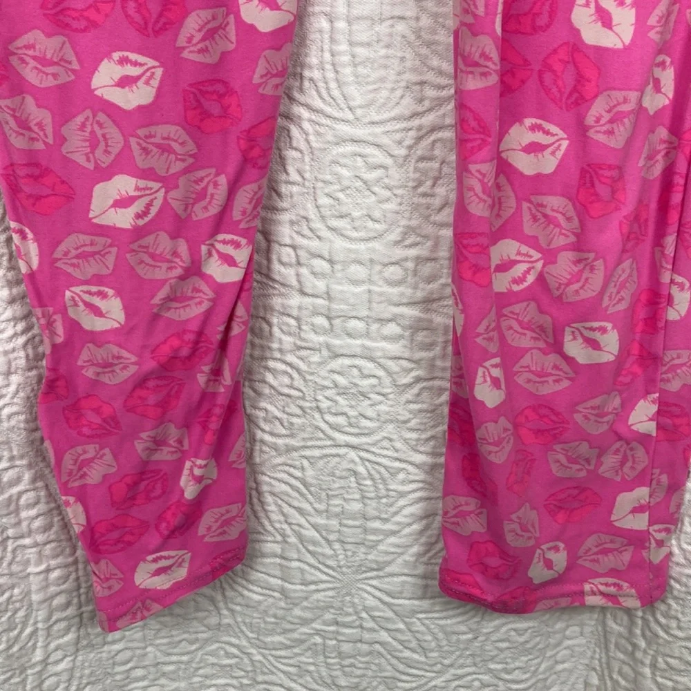 Mentally Exhausted Women’s Hot Pink Lips Onesie Pajamas sz XL